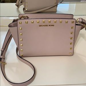 Michael Kors Selma Stud light pink purse